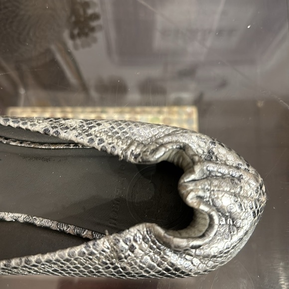 Tory Burch Reva Silver Embossed Python Ballet Flat With Double T Silver Logo - Picture 11 of 16